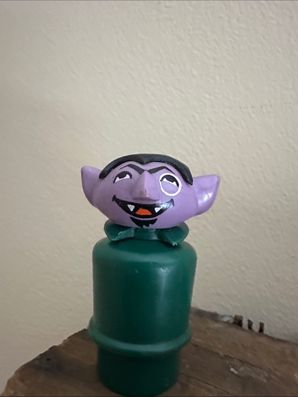 Vintage Fisher Price count von count little people  Muppet Series 1973